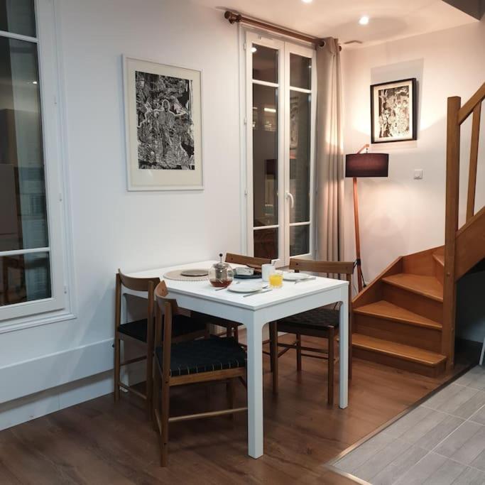 Charming & Practical Near Paris Apartment Gentilly